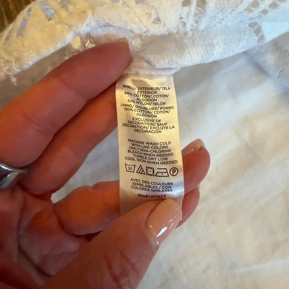 LOFT Mosaic Lace Blouse, Size M, White - Picture 8 of 8